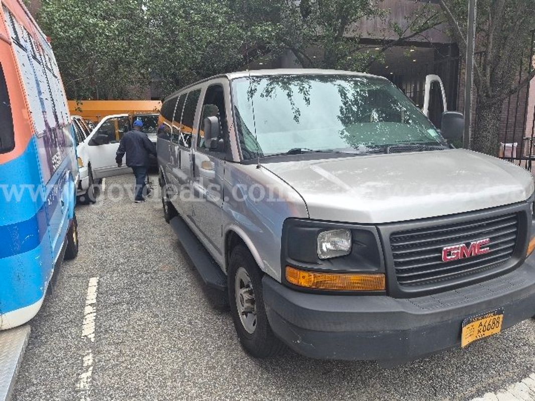 2008 GMC Savana