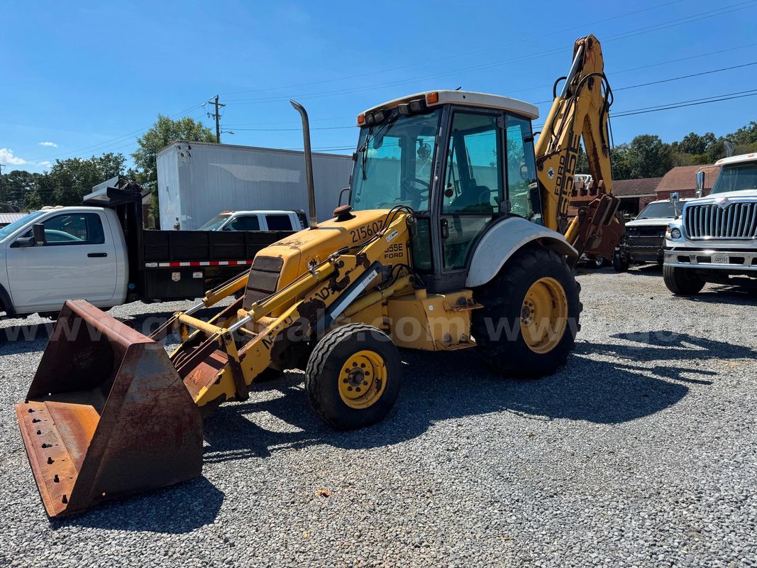 NEW HOLLAND 655E backhoe