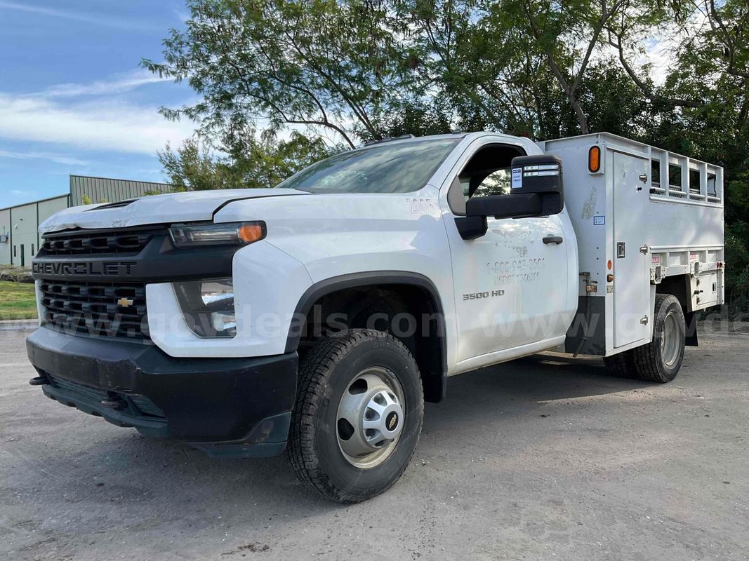 2020 Chevrolet Silverado 3500hd Utility Truck W/ Air Compress And Lift Gate Attached