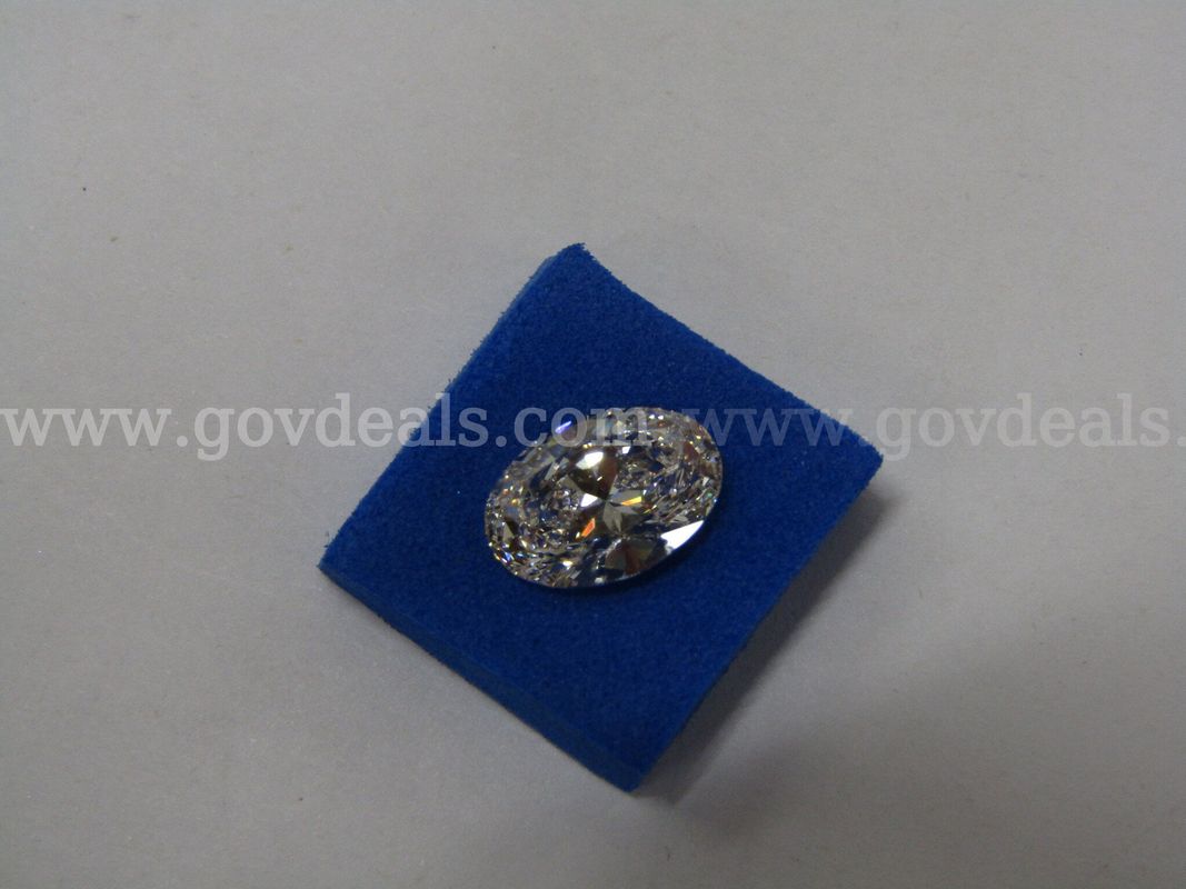 2.56 carat Lab Grown Oval Cut Diamond IGI Certified