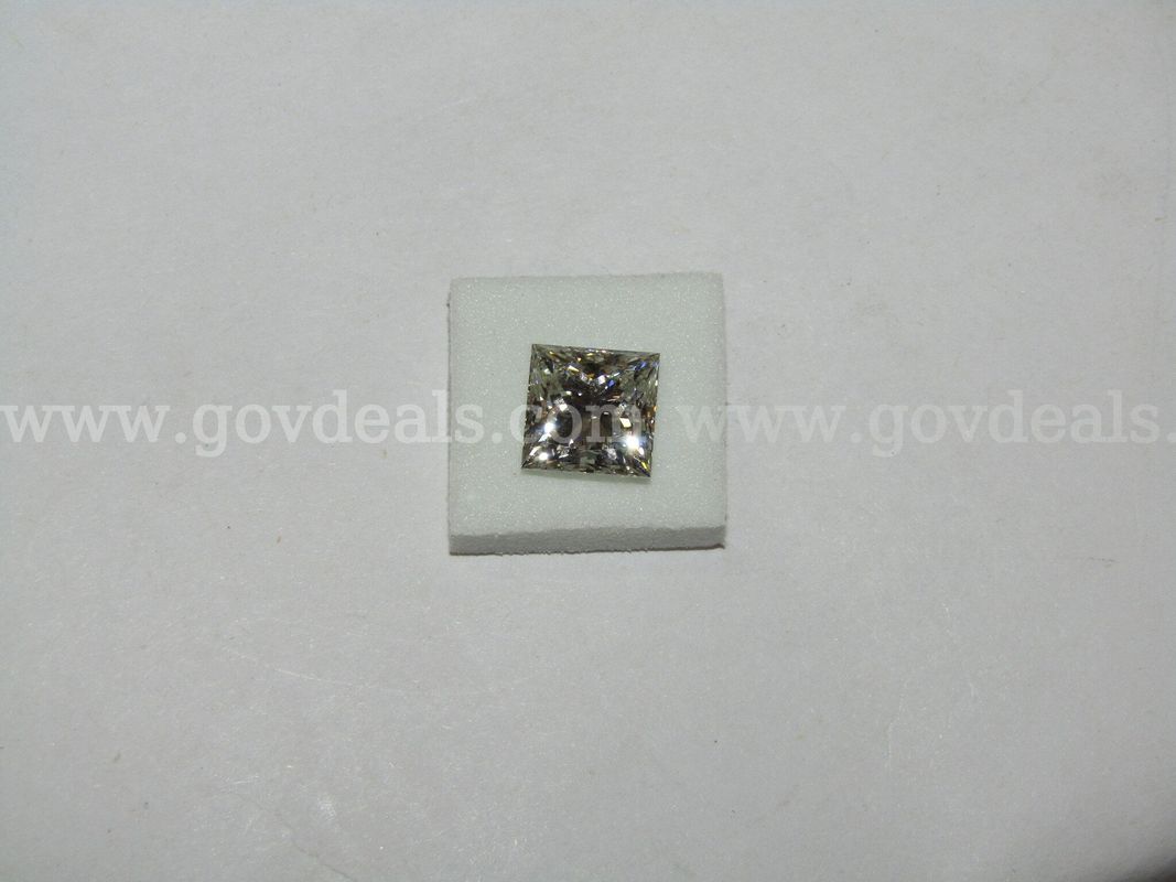 3.02 carat Round Brilliant Lab Diamond with IGI Report