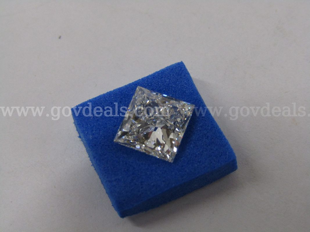 2.50 Princess Cut Lab Grown Diamond IGI Certified