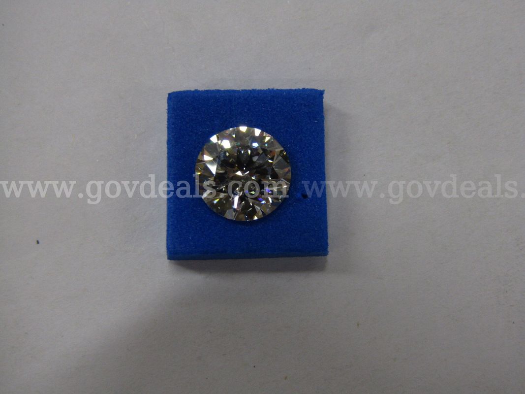 Brilliant Round Cut 2.69 carat Lab Grown Diamond VS1 IGI Certified
