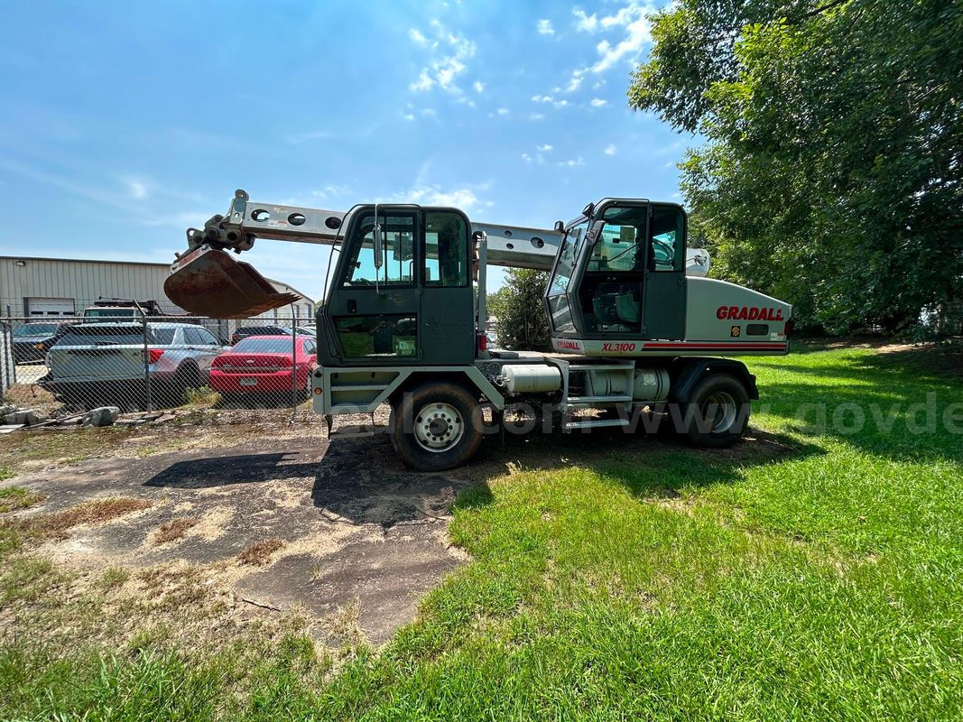 2003 Gradall XL3100 Excavator