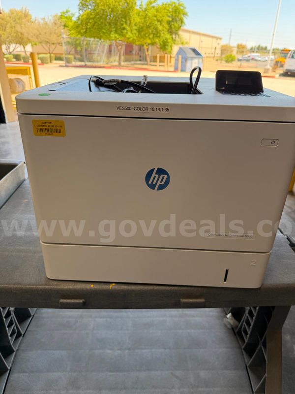 HP LaserJet M553