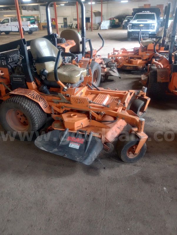 SCAG TURF TIGER 61" ZERO TURN MOWER