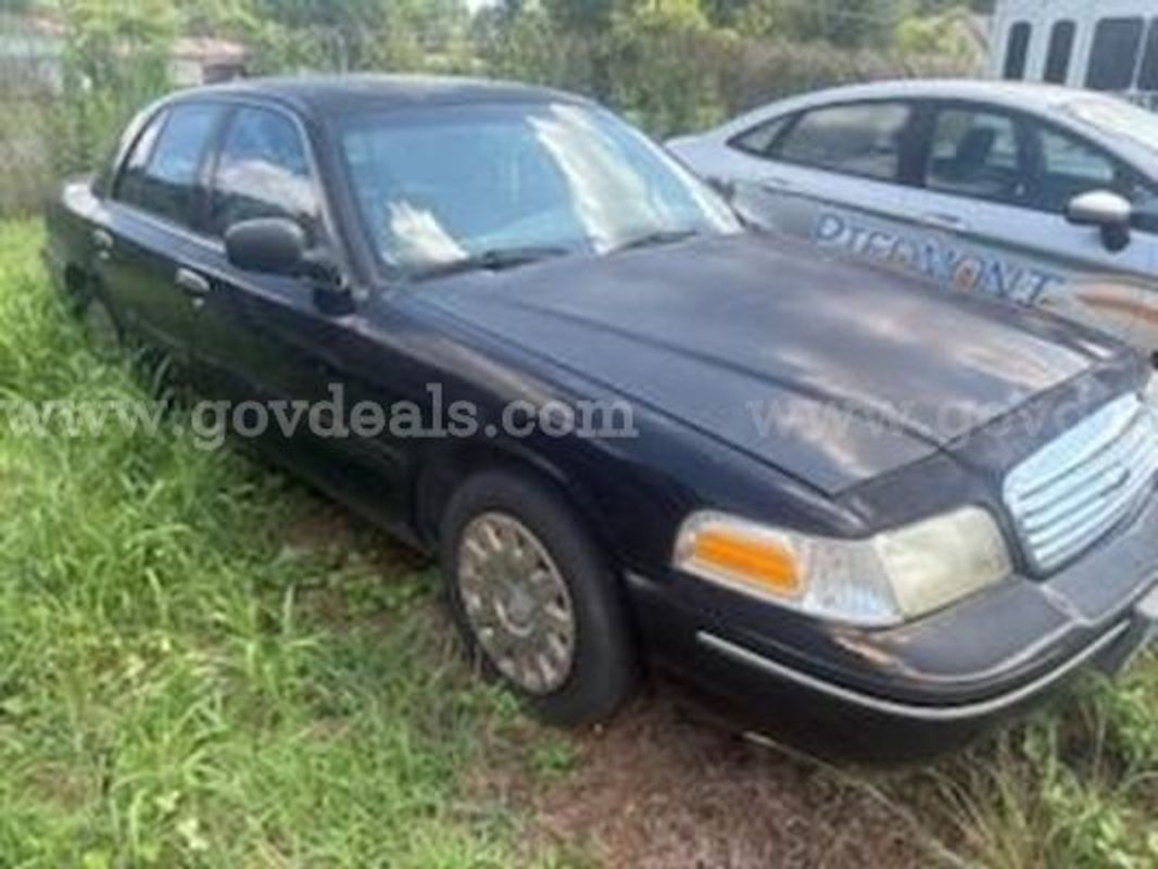 2004 Ford Crown Victoria