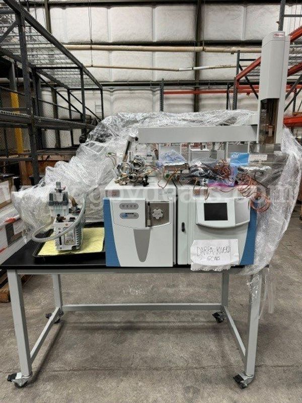 Thermo Fisher Gas Chromatograph