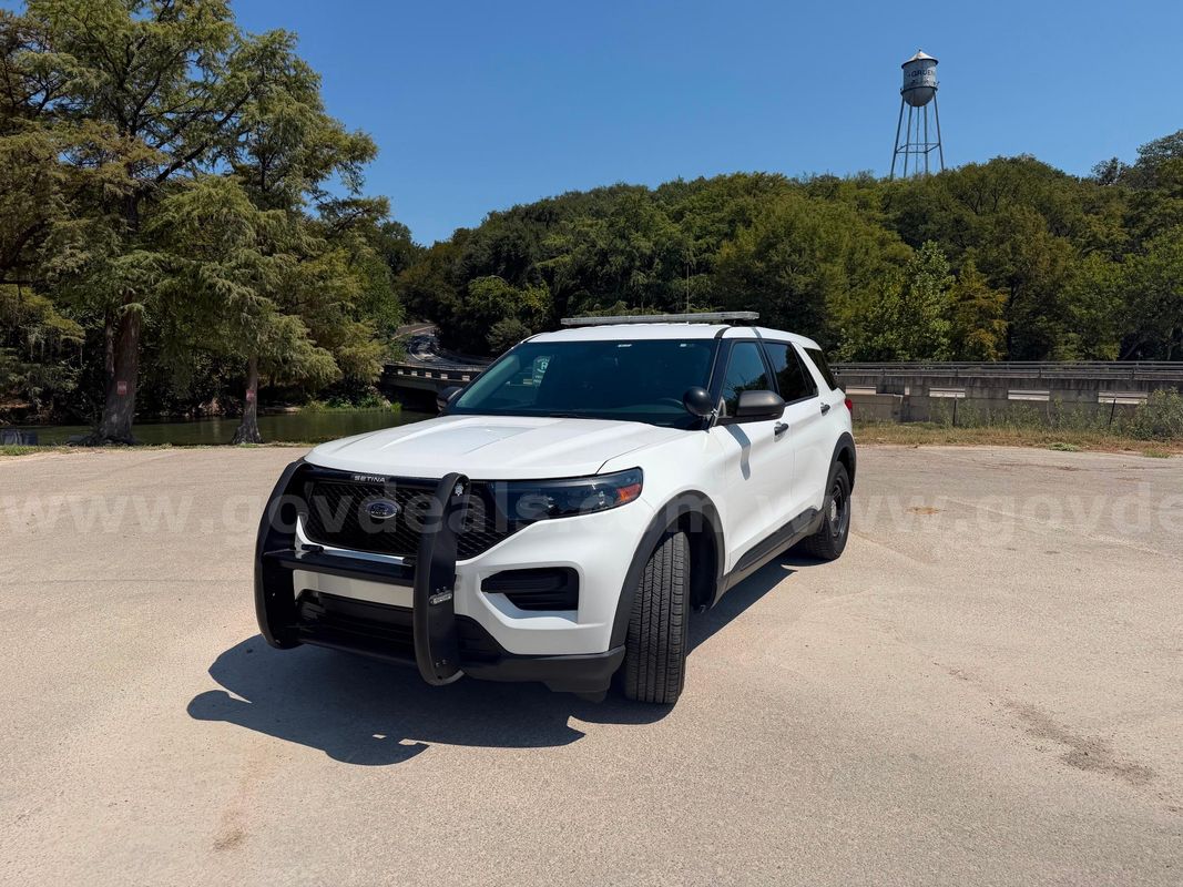 2020 Ford Explorer **Fully Equipped**