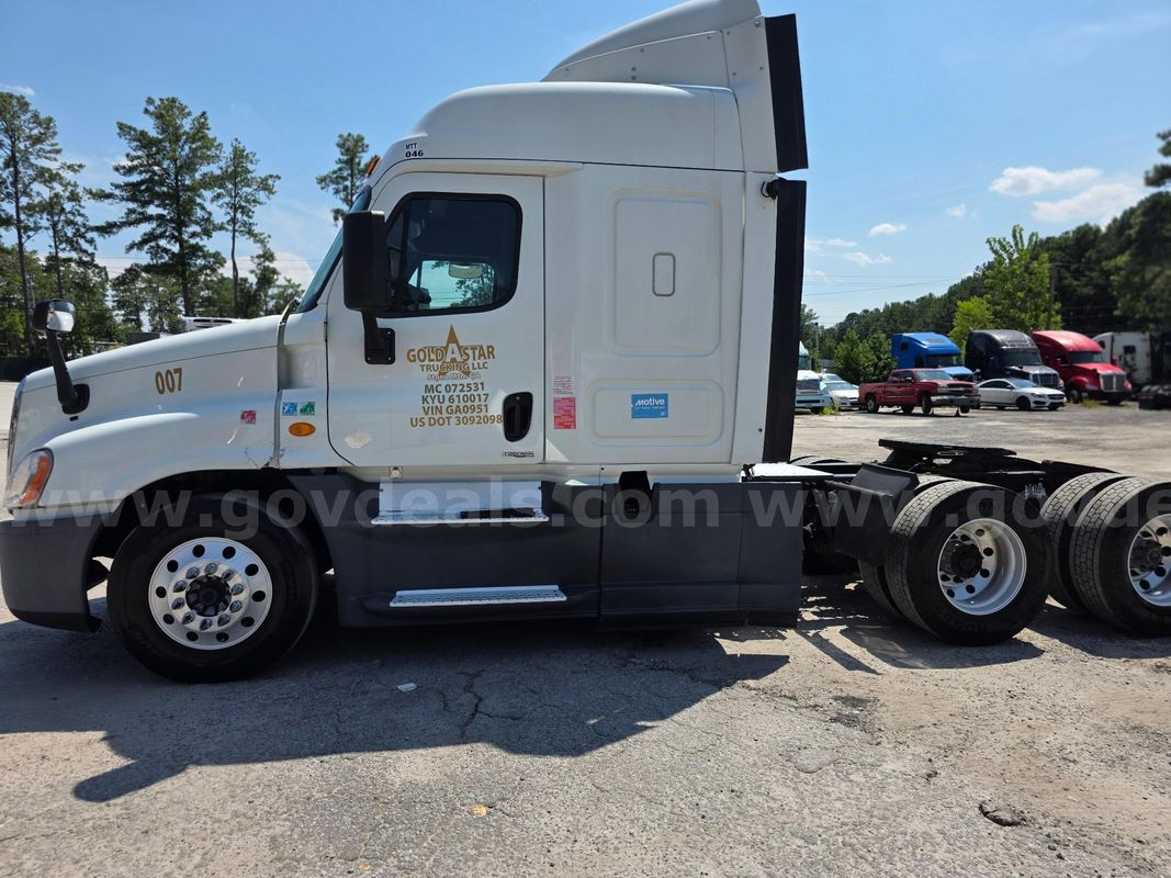 2015 Freightliner Cascadia 125