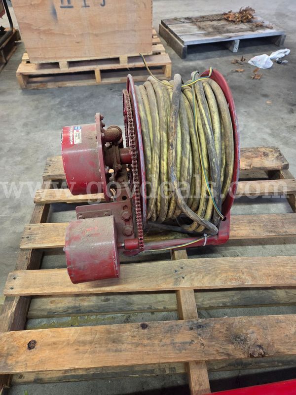 Hannay Electric Cord Reel