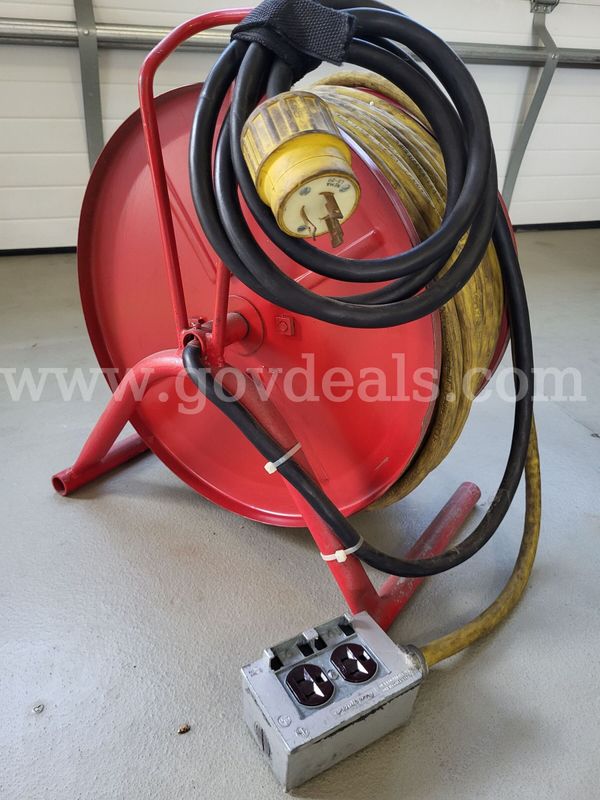 200" feet Electrical cord reel with household receptacles