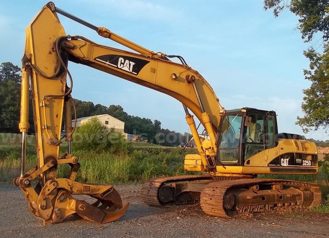 2006 Caterpillar Excavator