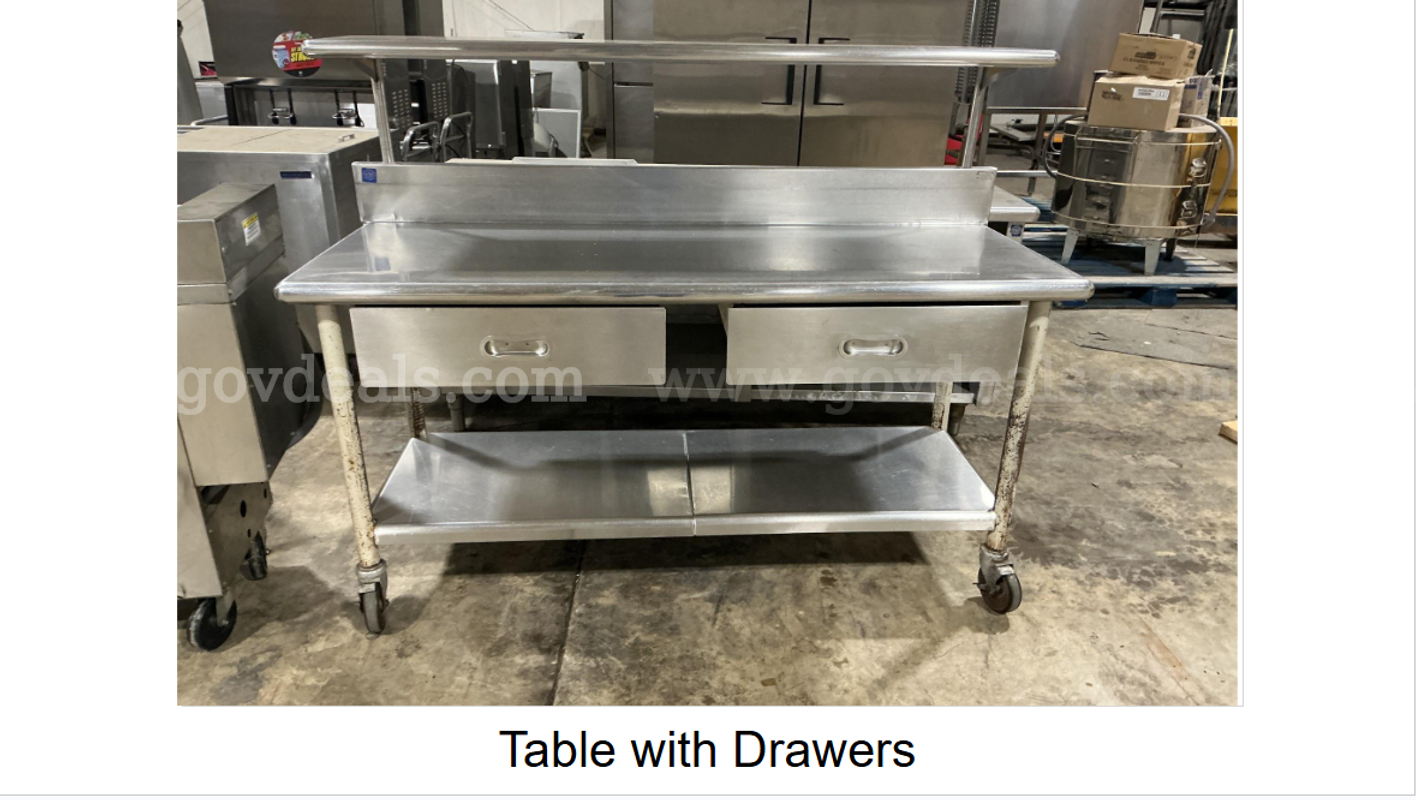 TABLE WITH DRAWERS