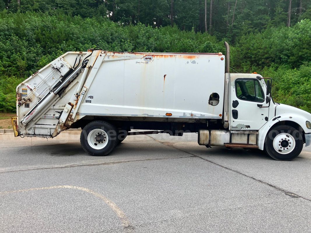 2007 Freightliner M2 106 Medium Duty