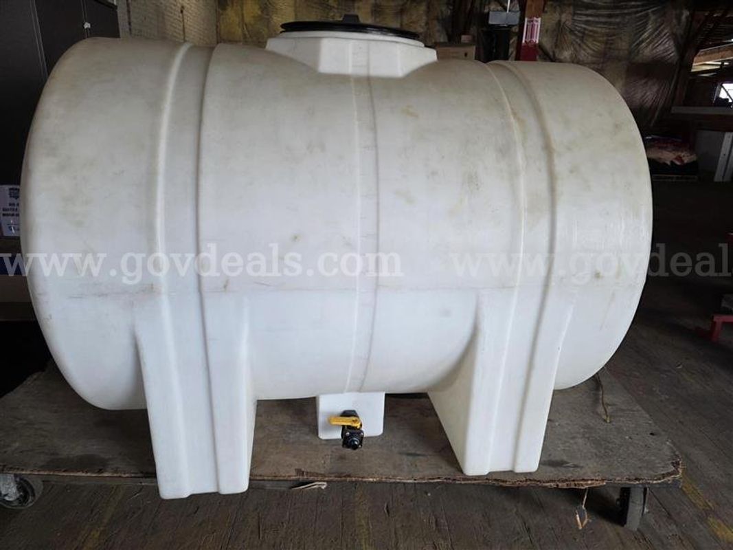 2018 Ace Roto-Mold 535-Gallon Polyethylene Horizontal Leg Tank (Indoor Stored)