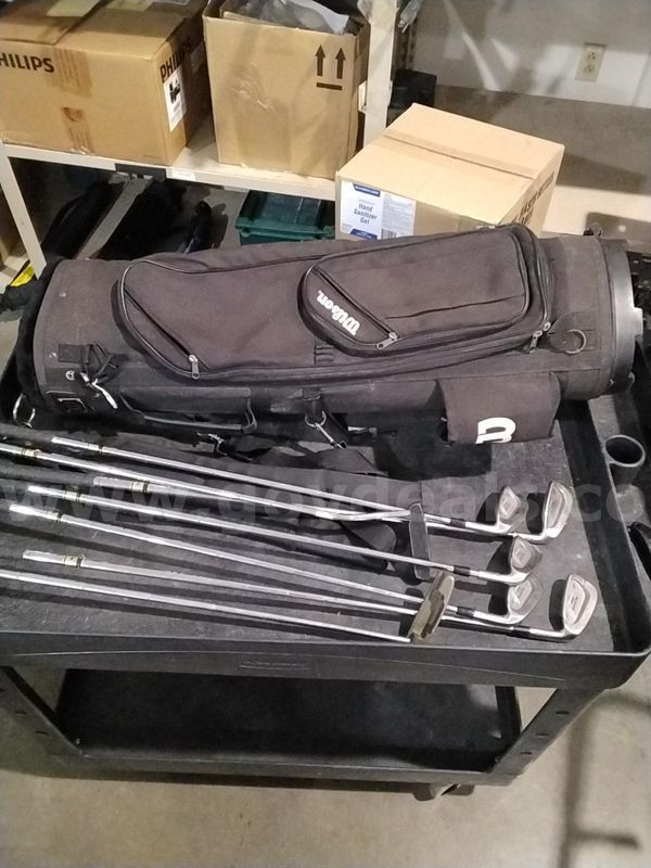 Wilson Golf Bag with Golf Clubs