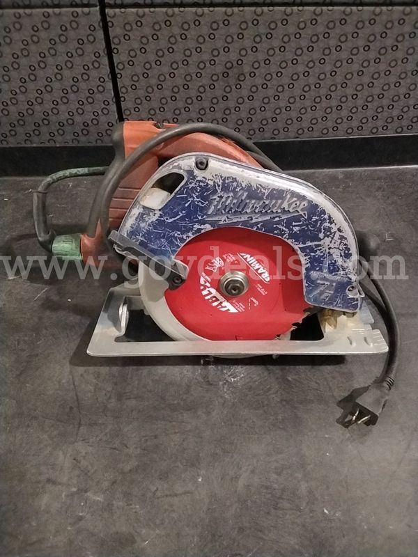 Milwaukee Circular Saw