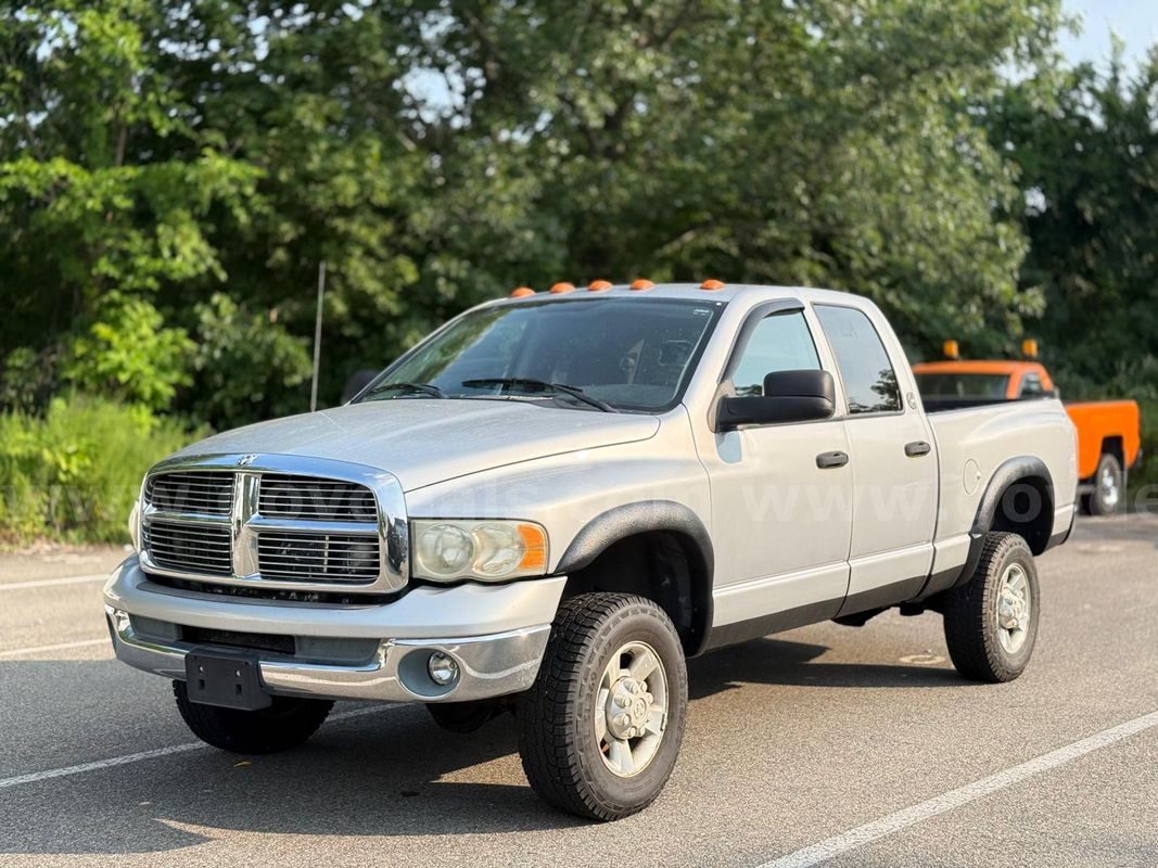 2003 Dodge Ram 3500 ST Quad Cab Long Bed 4WD