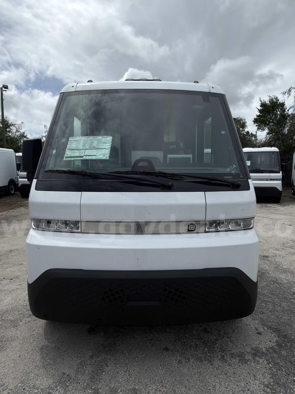 2025 BrightDrop Zevo 600 Base AWD Cargo Delivery Van MSRP $72,075.00 - Brand New, Still Under Warranty