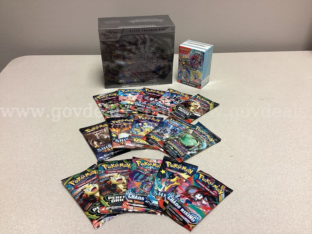 Pokémon Mega Evolution Pitch Black Elite Training Box, Pokémon Scarlet & Violet Journey together , 15 booster pack