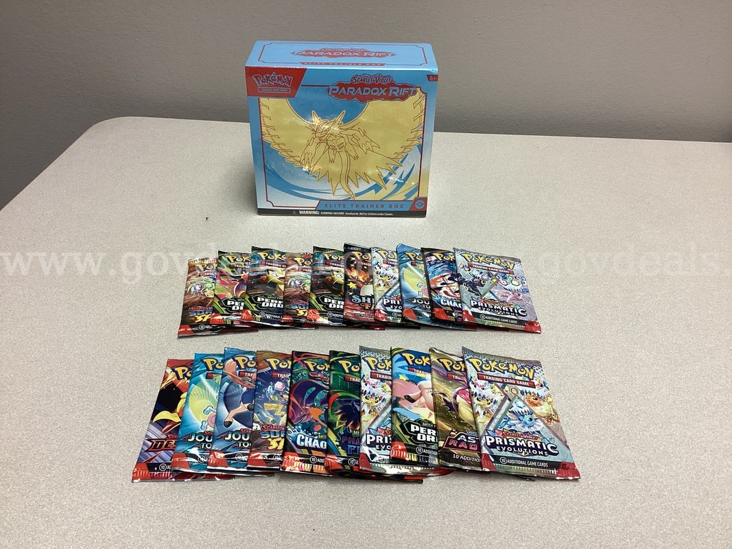 Pokémon Scarlet and Violet Paradox Rift Elite Training Box , 20 Booster Packs