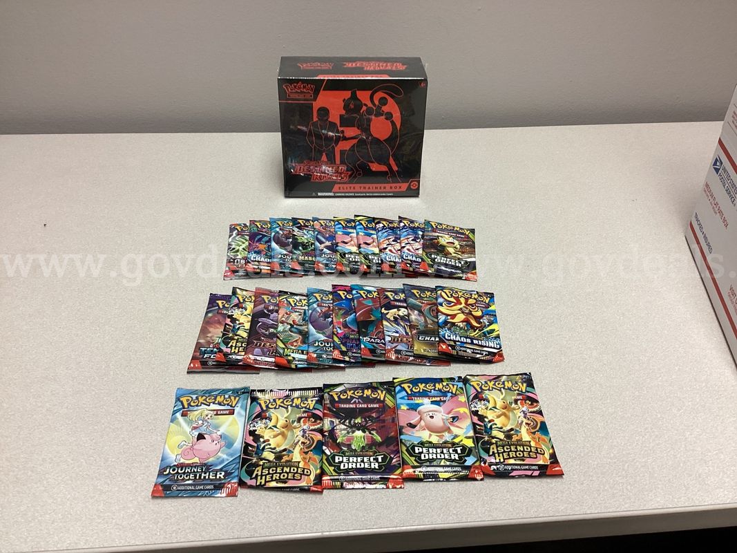 Pokémon Scarlet and Violet Destined Rivals Elite Training Box & 25 Booster Packs