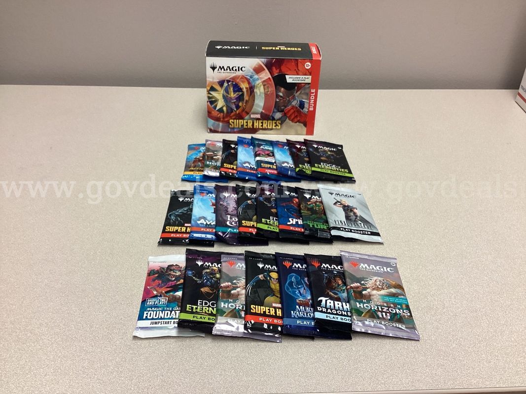 Magic the Gathering Marvel Superheroes Bundle, 23 Magic booster packs
