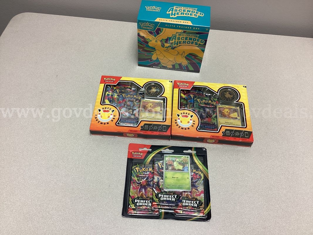 Mega Evolution Ascended Heroes Elite Training box, 5 Scarlet & Violet Twilight masquerade booster packs, 2 Sleeved pack