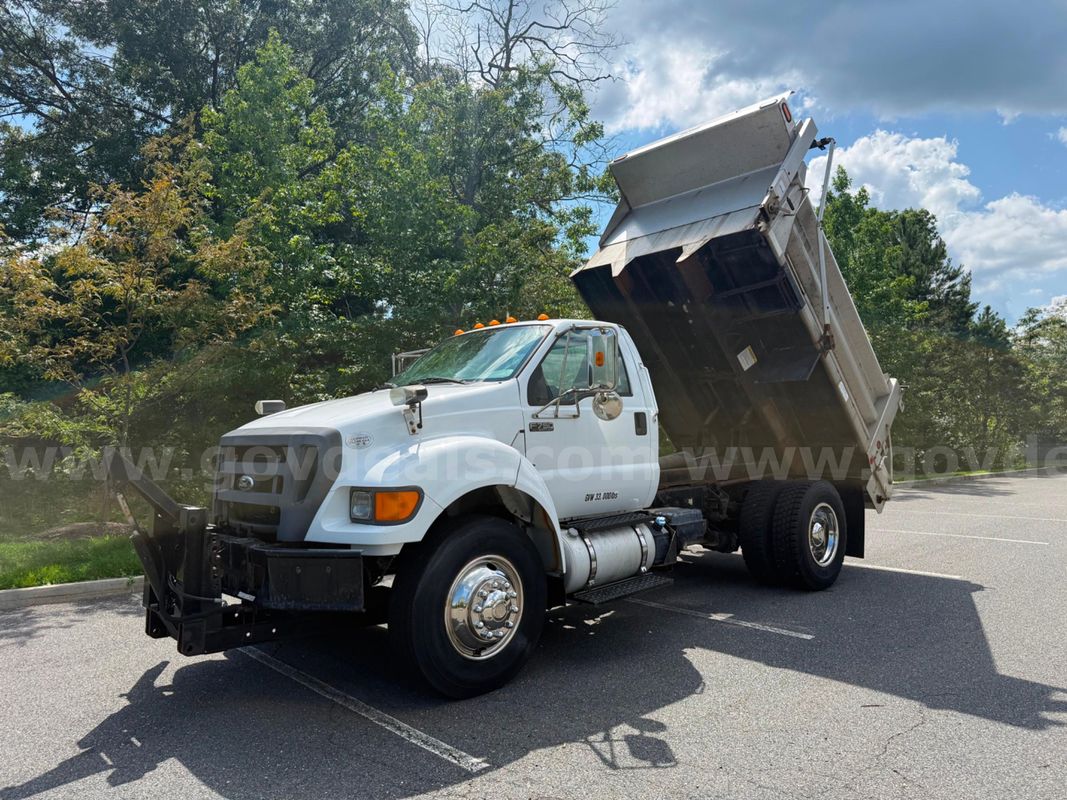 2012 Ford F-750 Dump Truck