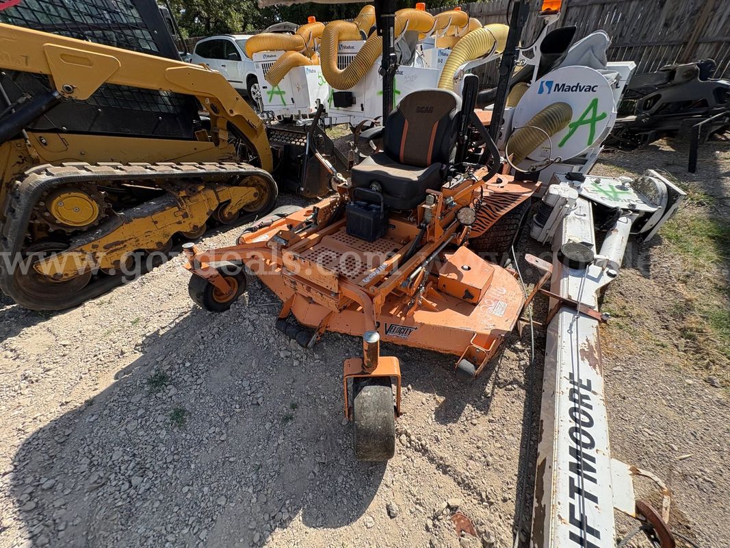 2012 Scag STT61V-31KB-DF