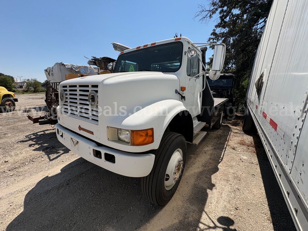 1990 International Flatbed