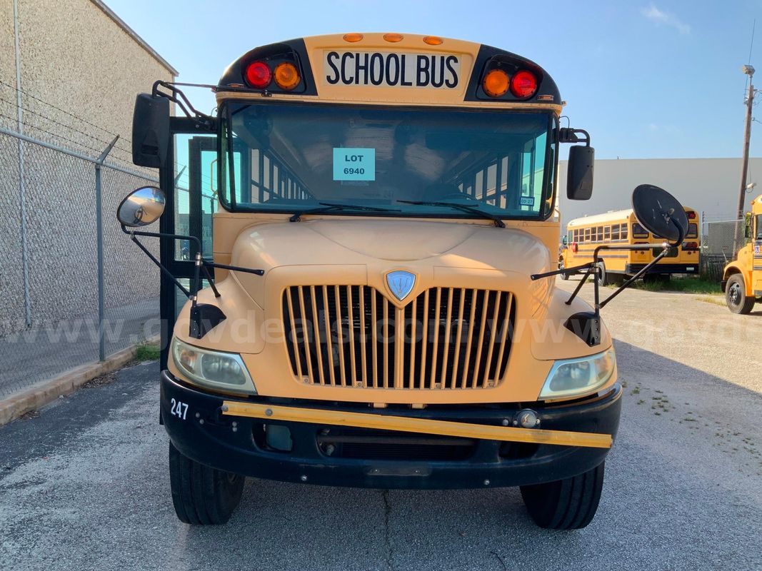 2006 IC PB105 School Bus