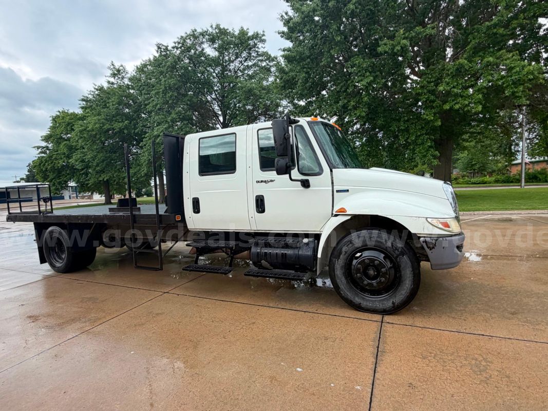 2008 International 4300 16FT FLATBED TRUCK CREW CAB DIESEL