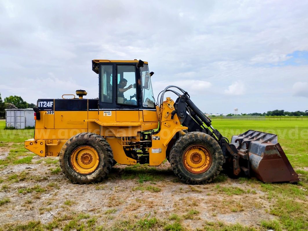 1996 IT24F Wheel loader * SEE VIDEO*