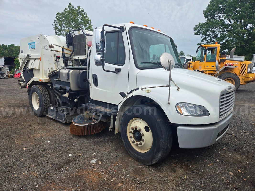 2015 Freightliner Street Sweeper