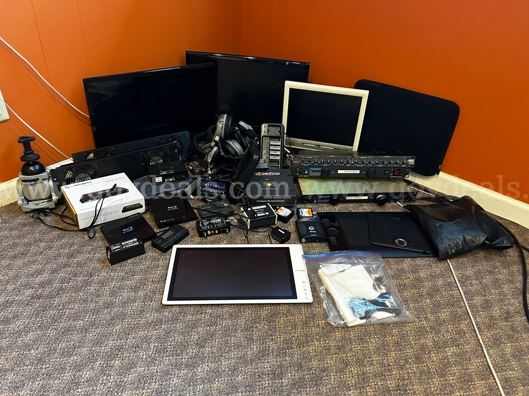 Assorted Audio/Visual Electronics