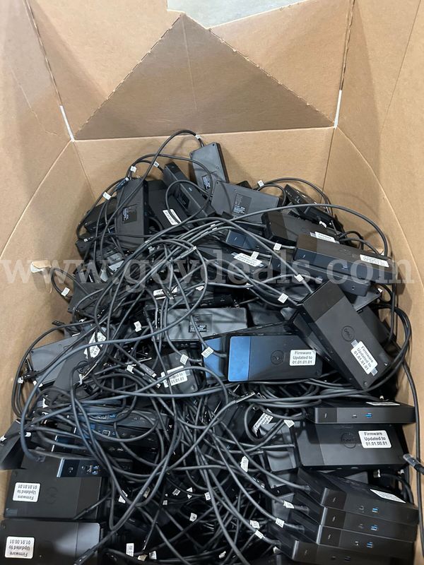 Lot of Dell WD19TB USB-C laptop docks