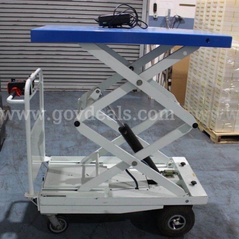 ErgoTug battery powered table lift. Quantity: 3