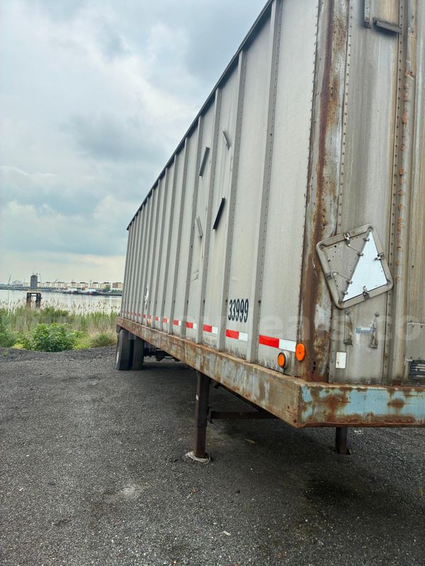 40ft Container With The Chassis