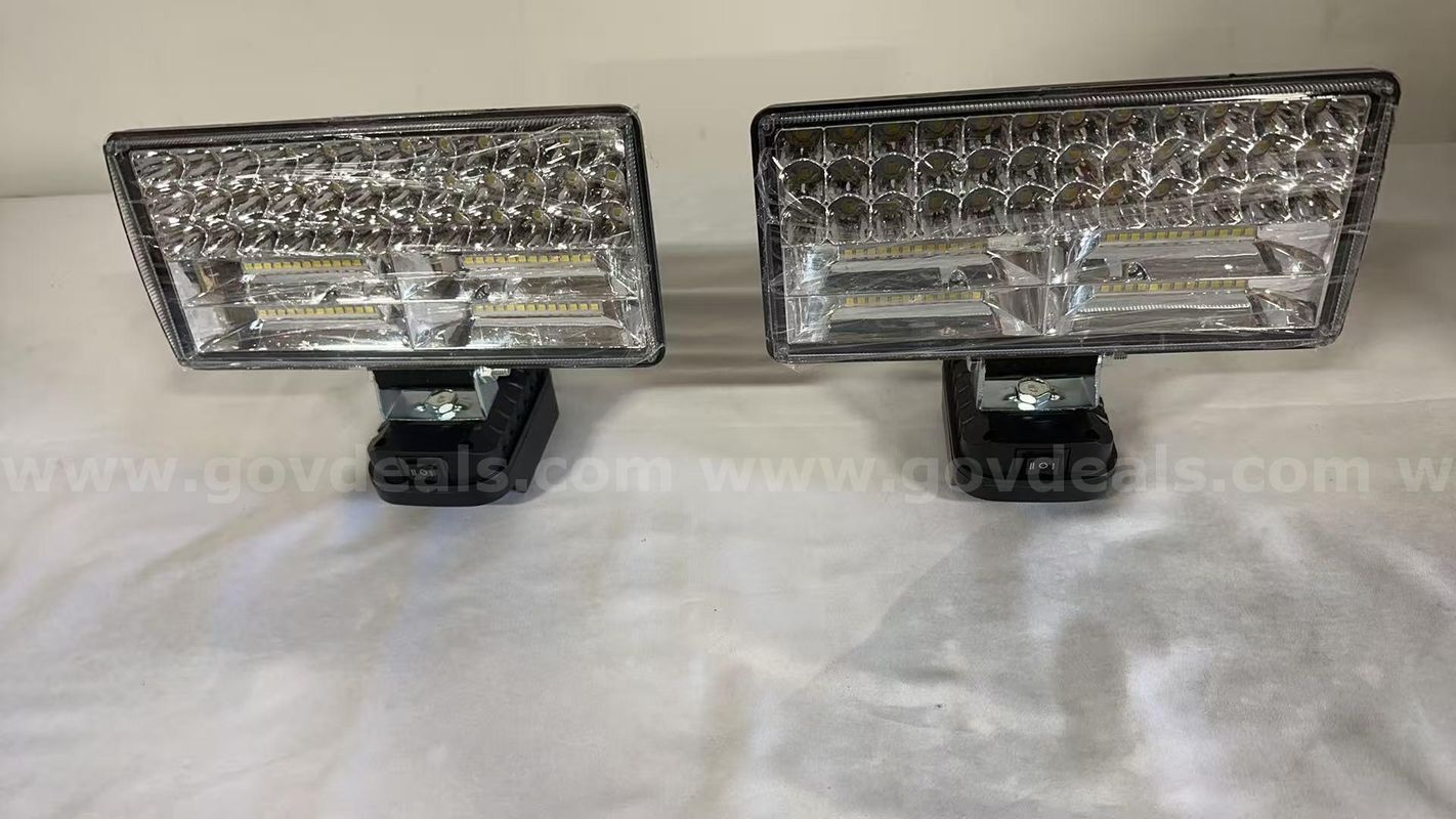 SHIPPING AVAILABLE 2pcs Rectangular Portable LED Work Light Compatible with Makita 18V Lithium Battery(B3-03)
