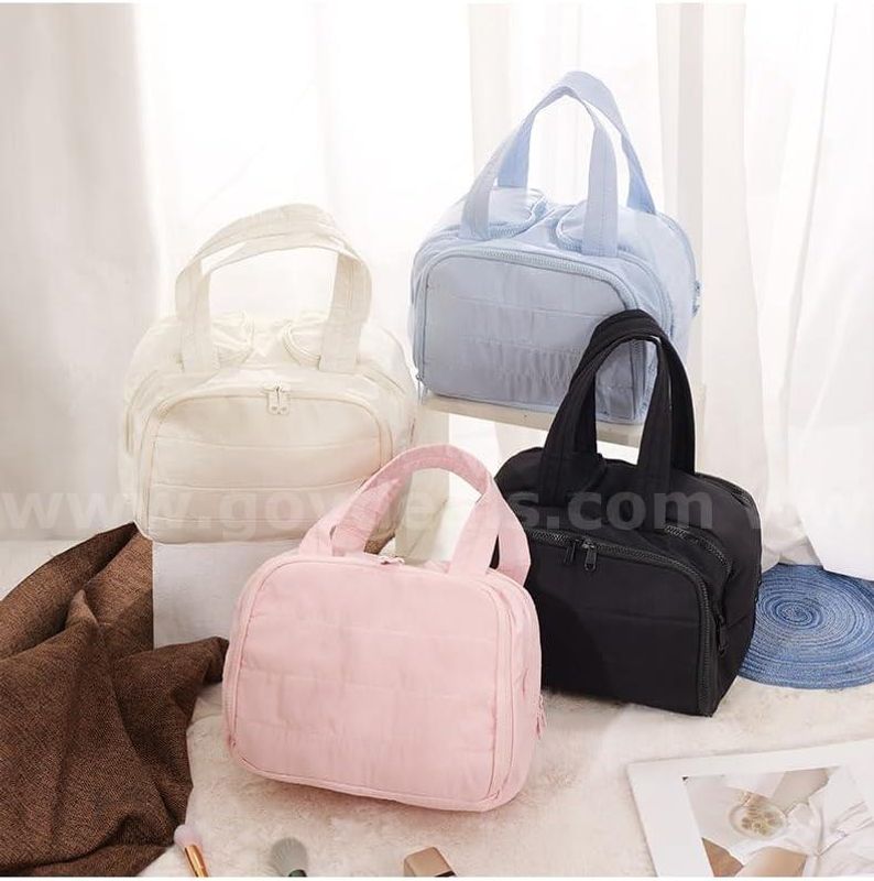 SHIPPING AVAILABLE lot of 44 Toiletry Bag a 4-in-1 Travel Organizer - Large Capacity & Makeup 4color Mix