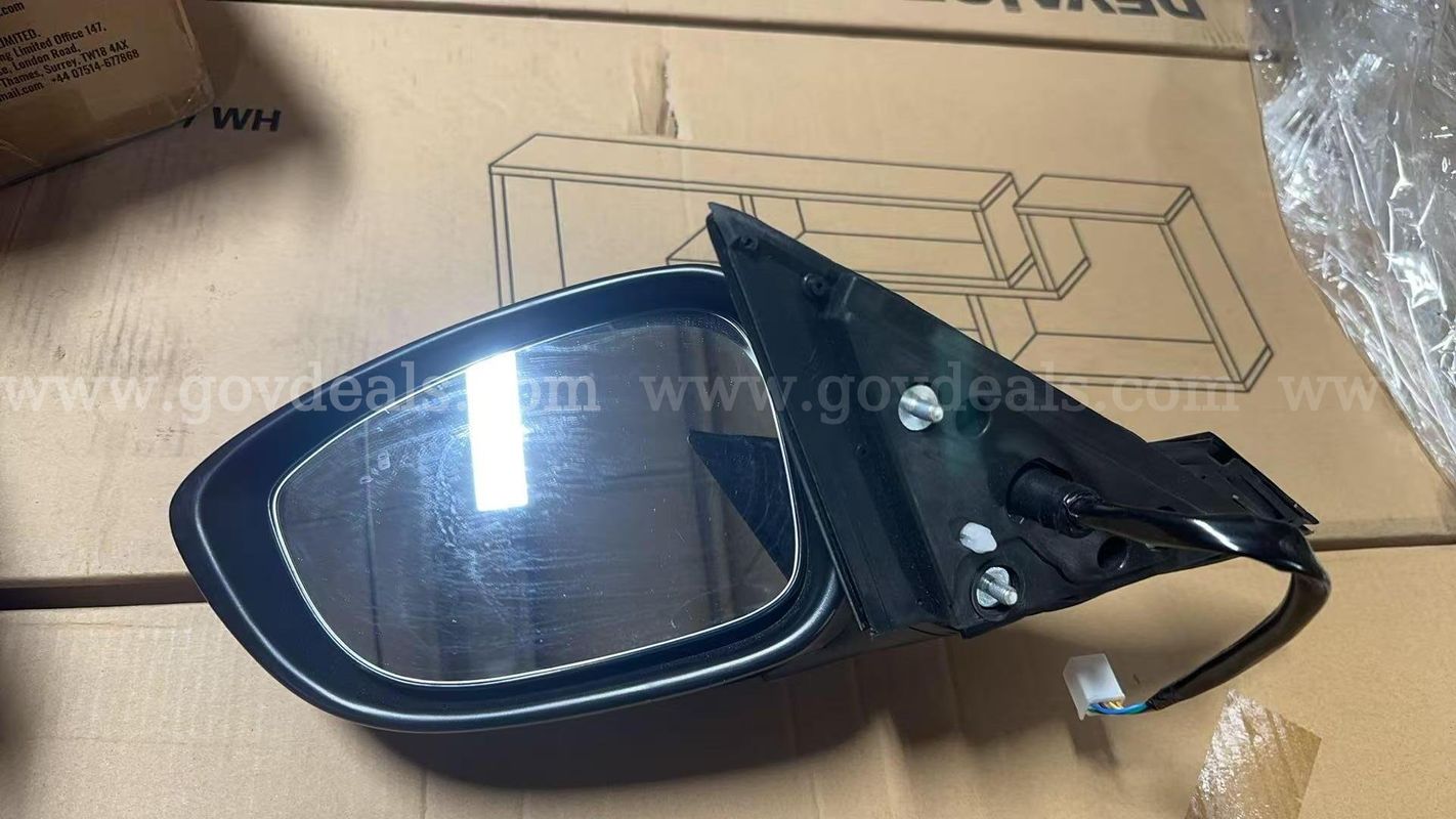 SHIPPING AVAILABLE Single Power Side Mirror Assembly w/ Blind Spot & Turn Signal (AA2-15)