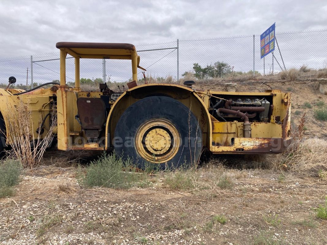 Underground mining vehicle ST-5A