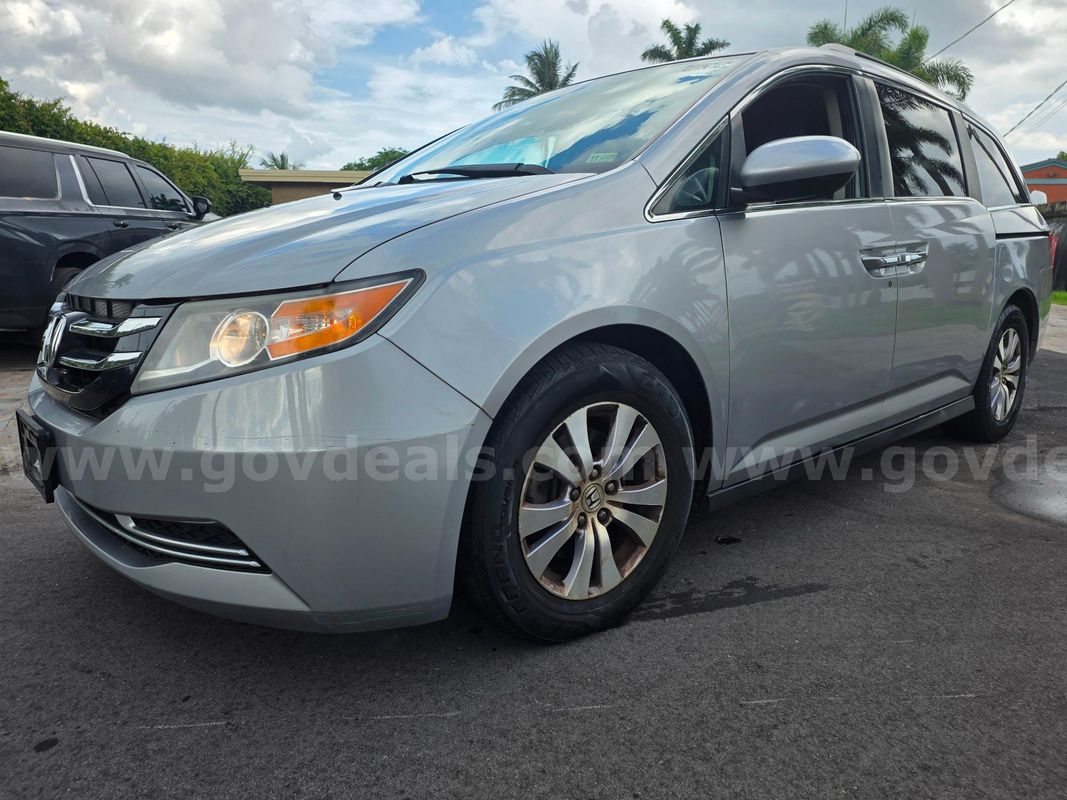 2016 Honda Odyssey EX-L super clean
