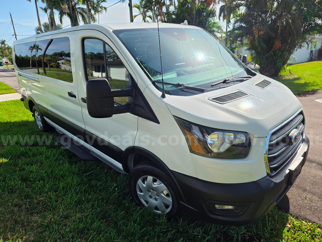 2020 Ford Transit 350 Wagon Low Roof XL w/Sliding Pass. 148-in. WB