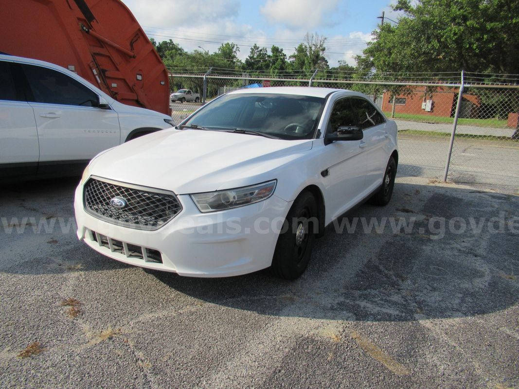 2013 Ford Taurus