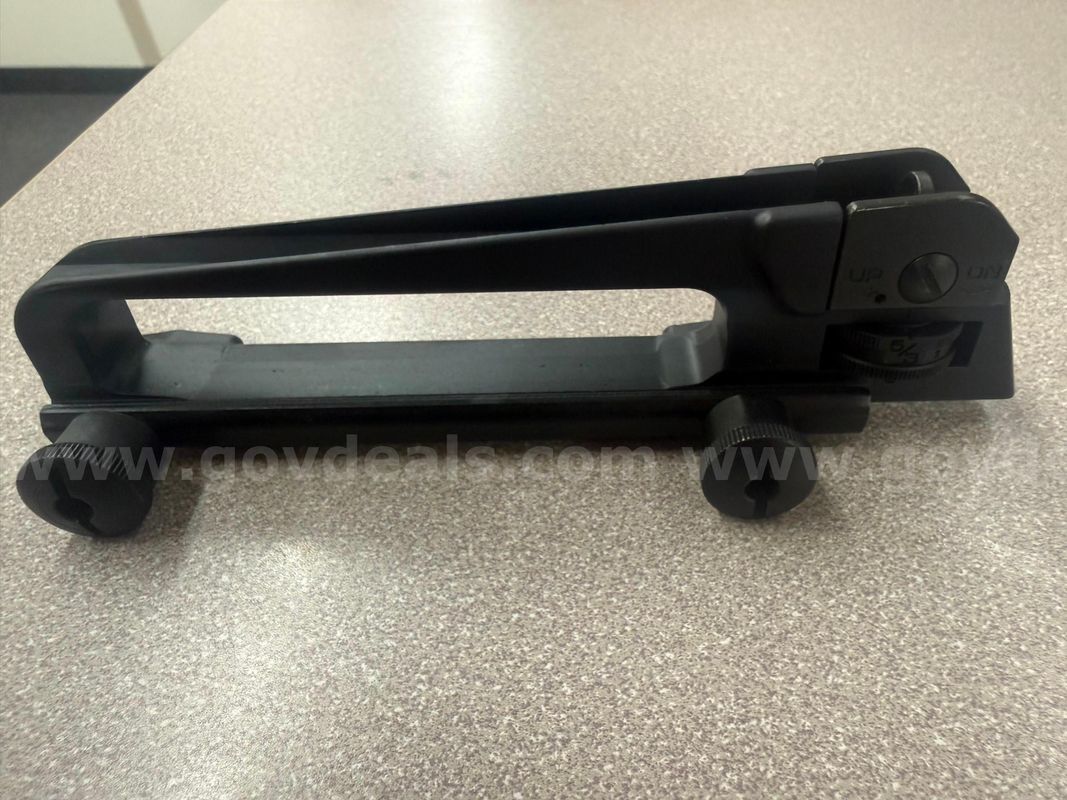 (84) Smith & Wesson AR-15 carry handle rear sights