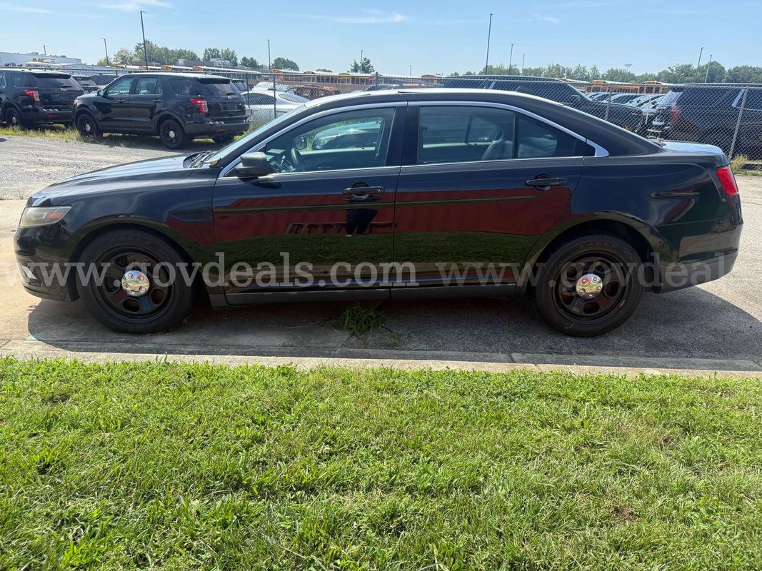 2015 Ford Taurus