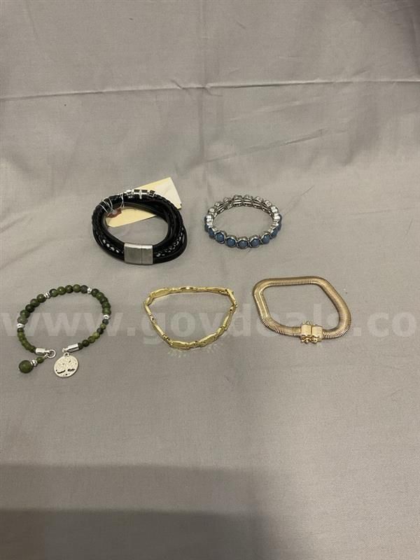Lot of 10 Bracelets